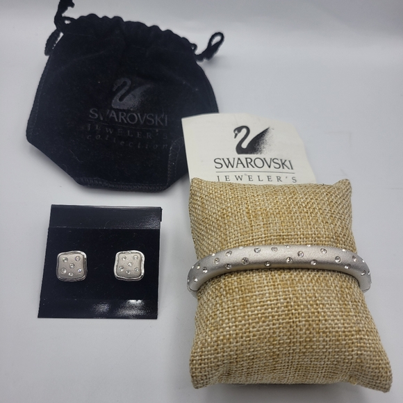 Vintage Swarovski Jewelers Collection Silver tone Clamp Bangle and Earring set - Picture 4 of 10